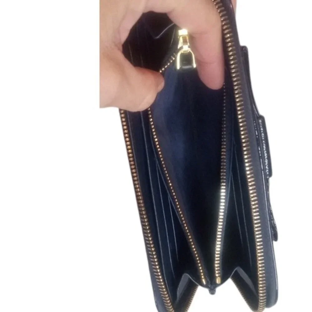 Prada | Saffiano | Royal Blue | Ribbon zip around wallet - Picture 3 of 9